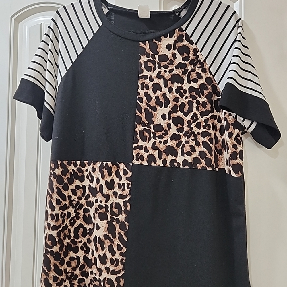 Boutique Leopard and Stripe Patchwork Top Size Large.